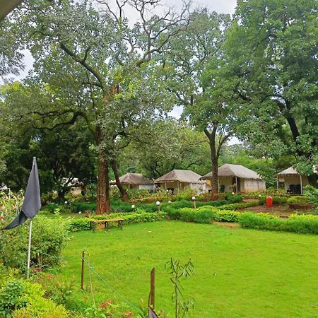 New Satpura Resort' Пачмарай Экстерьер фото